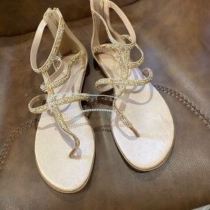 Jessica Simpson Satain gold with rhinestones gold and silver. Size 8 1/2